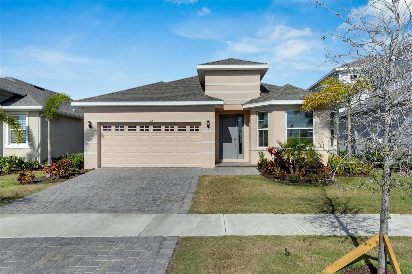 923 SIGNET DR