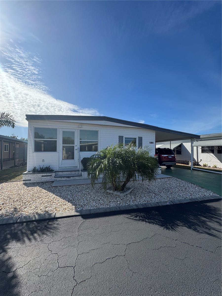 40 LAFITTE DR