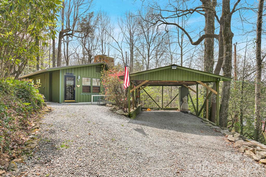 218 Hickory Lane