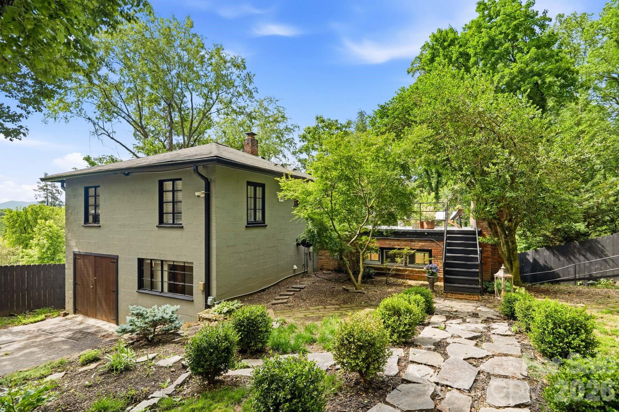 38 Aurora Drive
