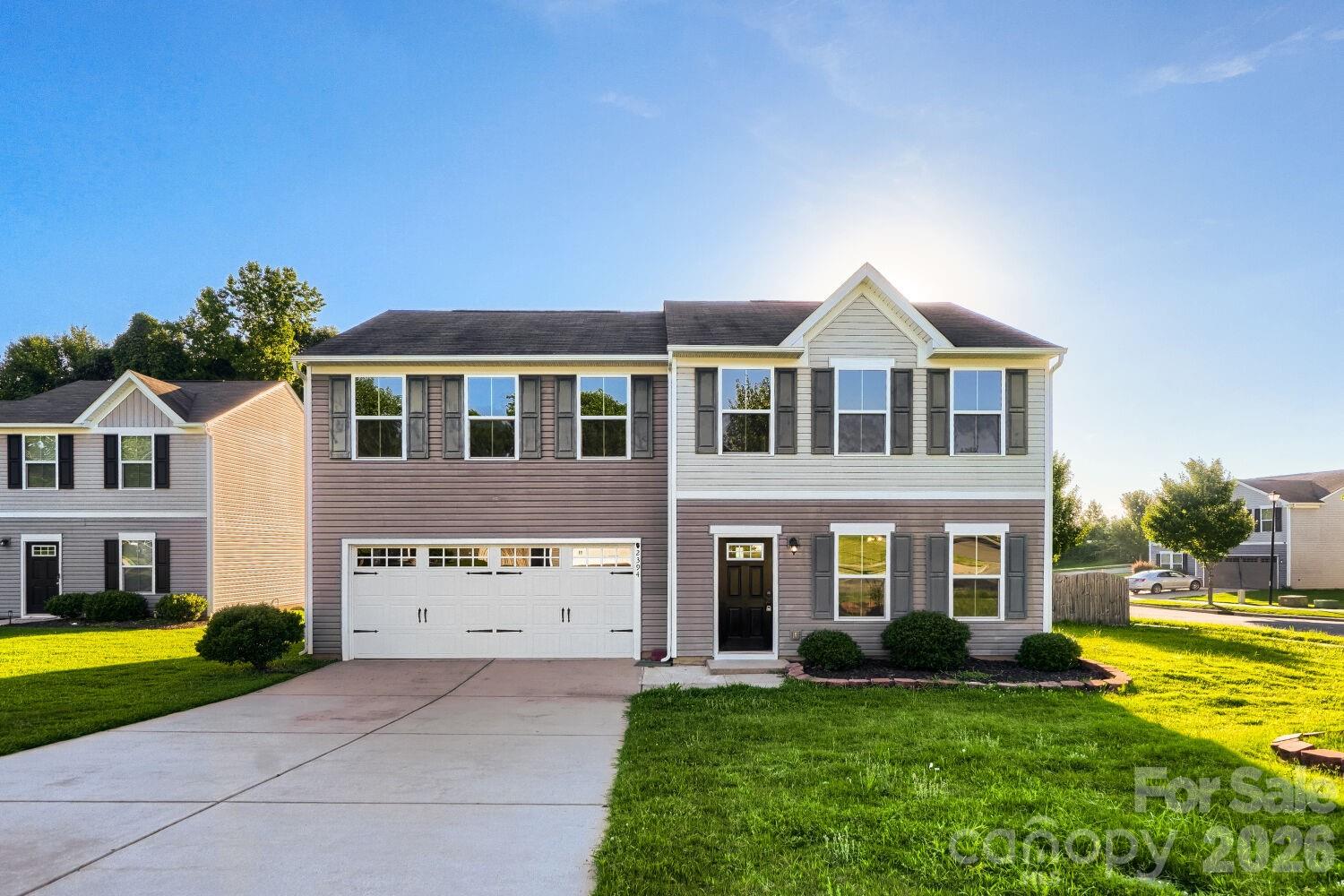 2394 Everton Circle SE