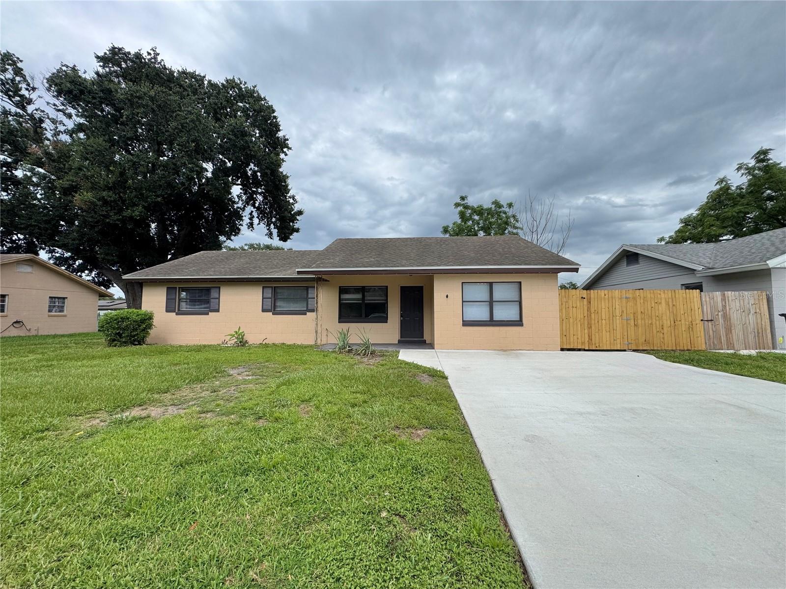 506 THOMAS AVE