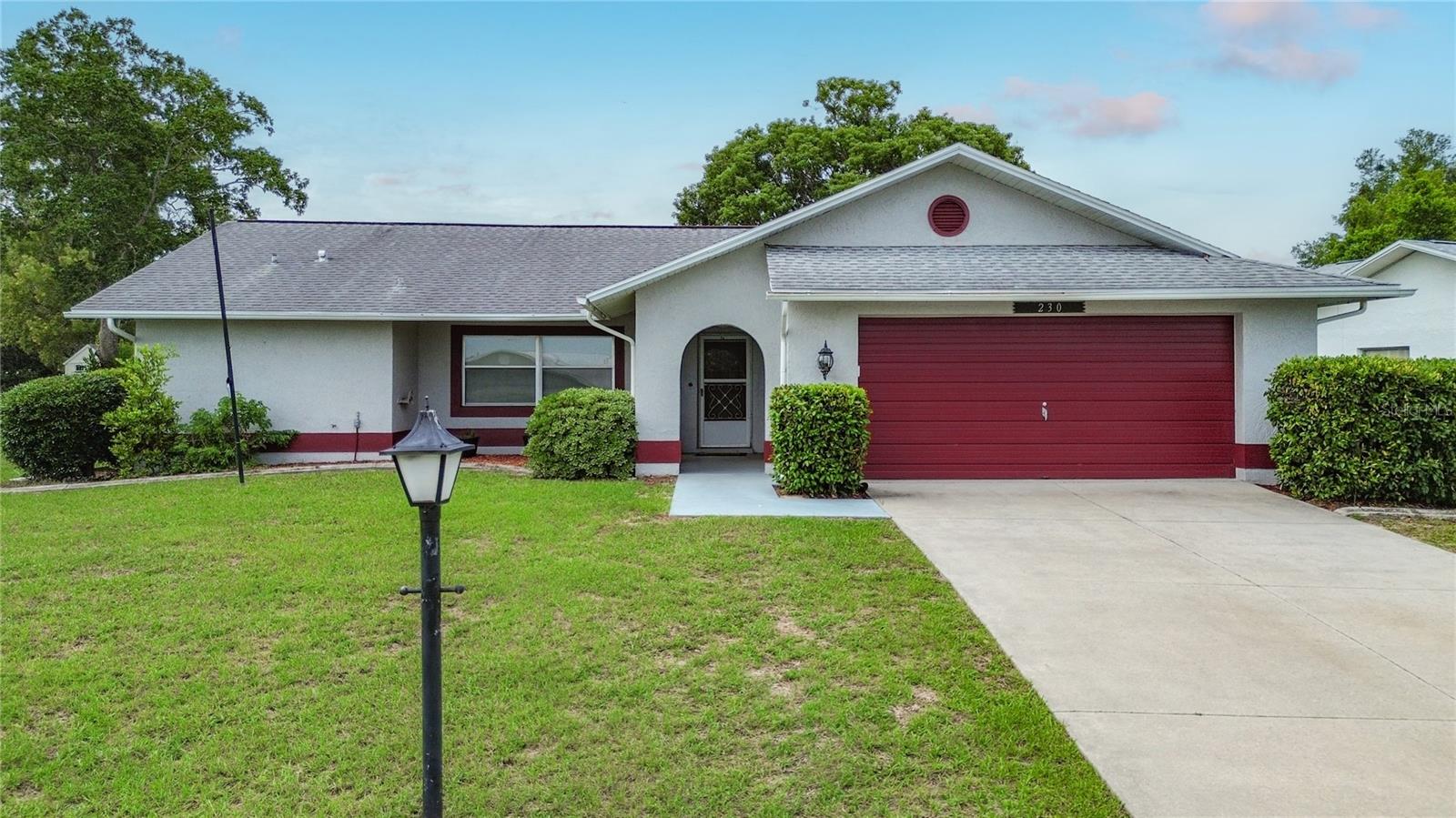 230 W STAGGERBUSH PATH