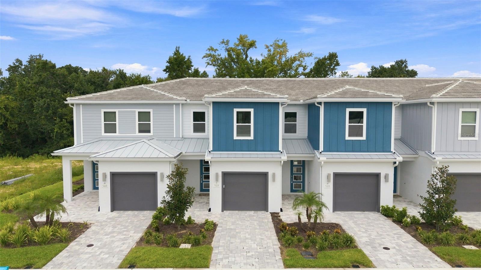 1224 ROYAL VIEW TER