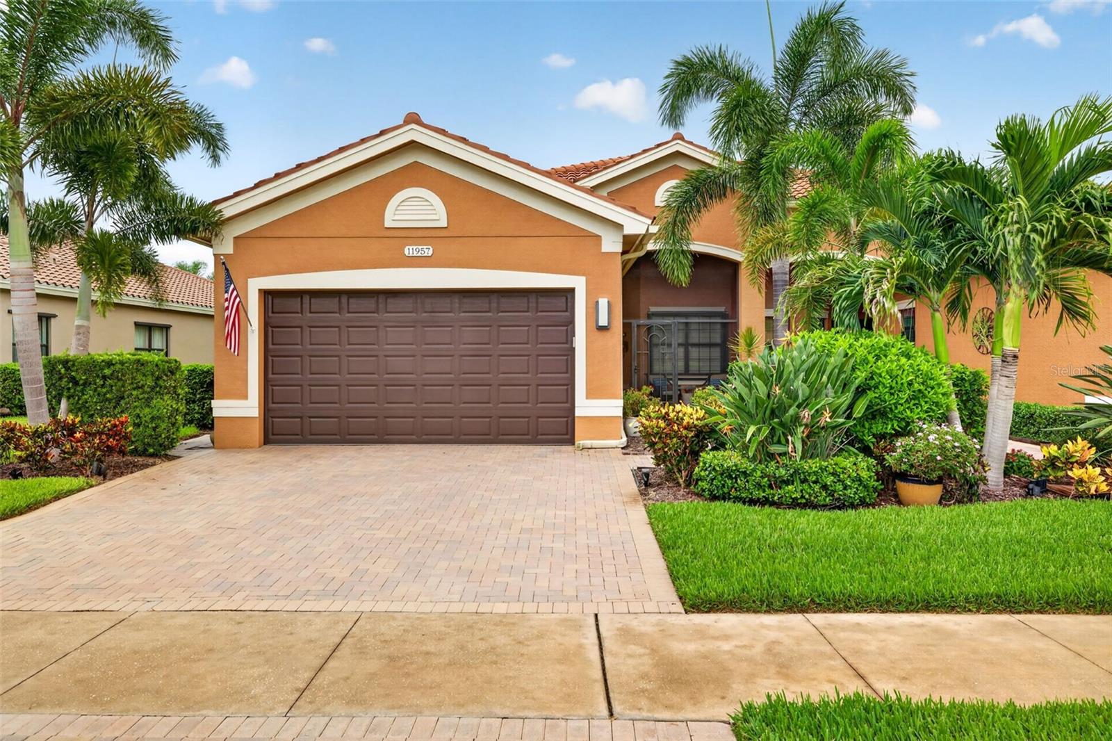 11957 FIVE WATERS CIR