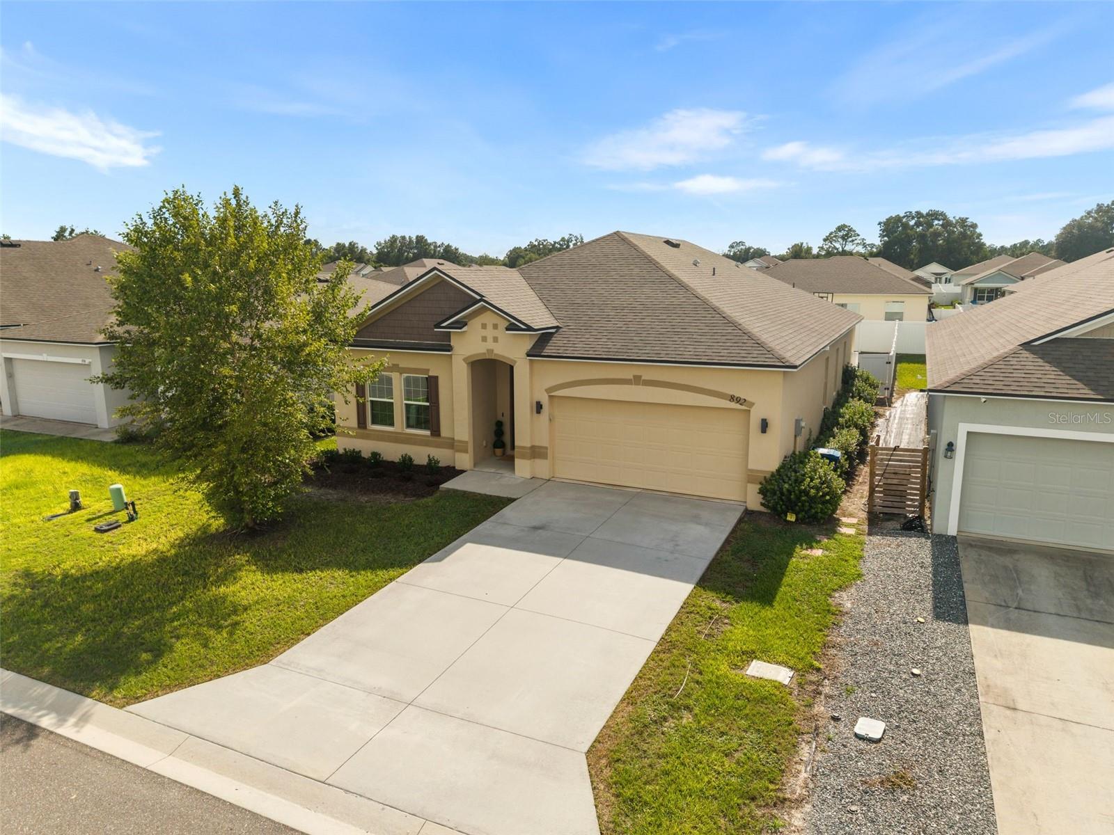 892 NW 251ST DR