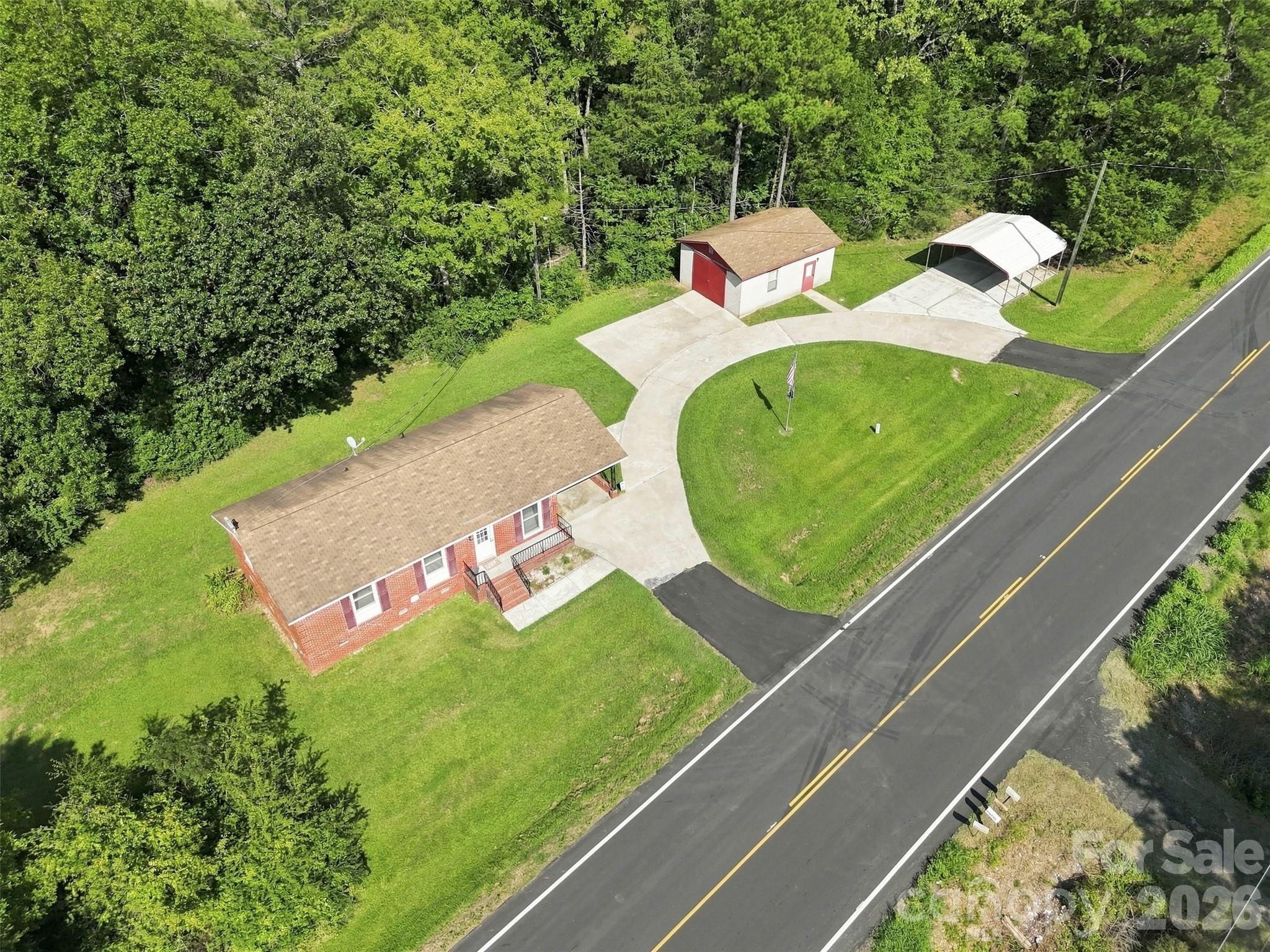 728 Center Road