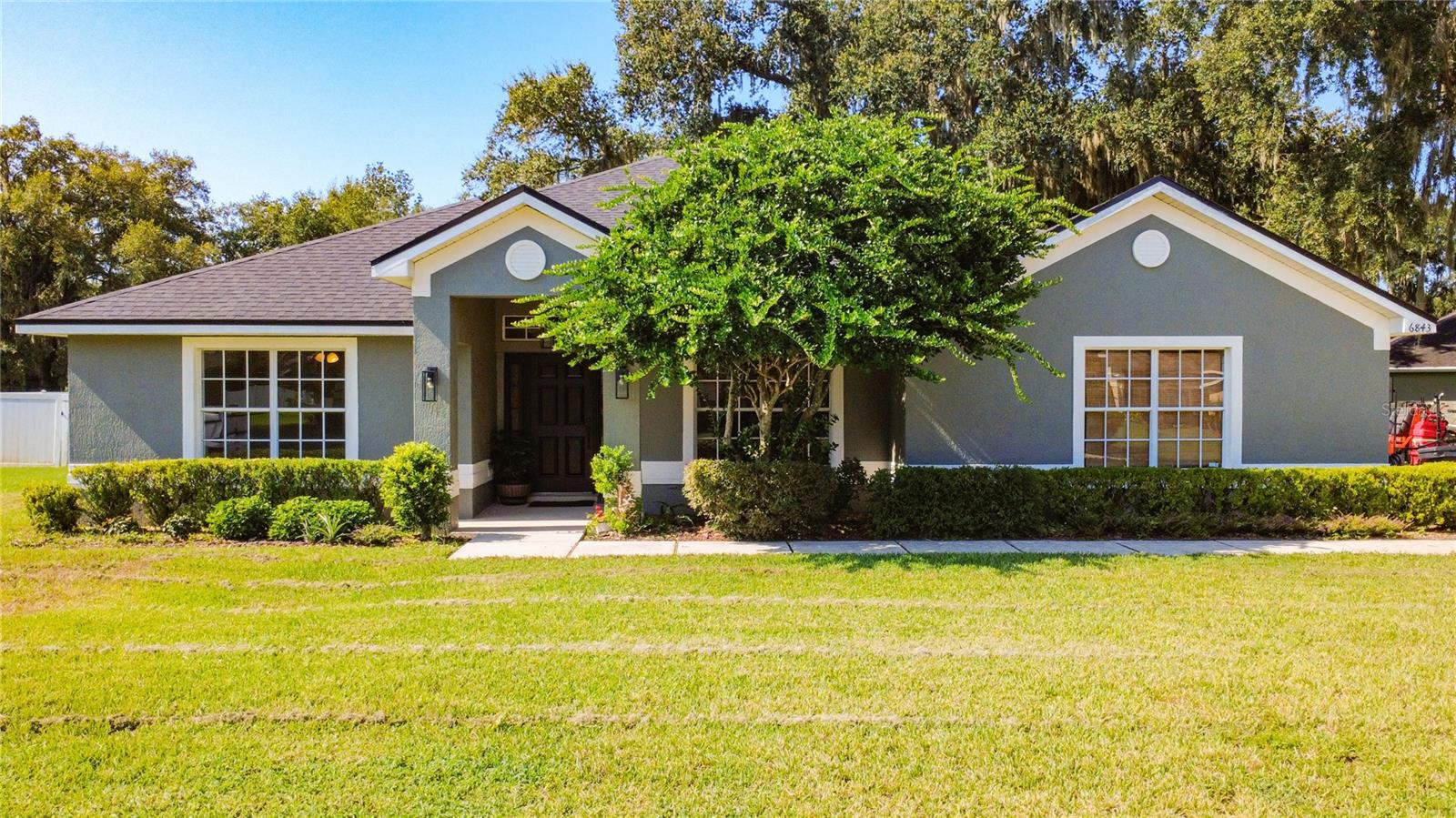 6843 ASHBURY DR