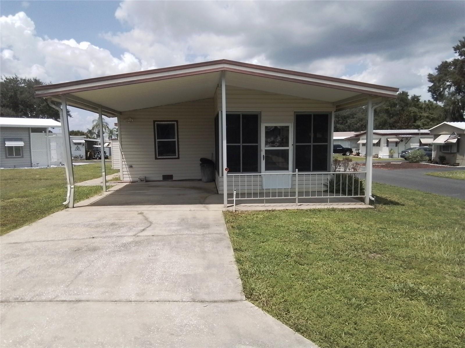 915 MARK RD