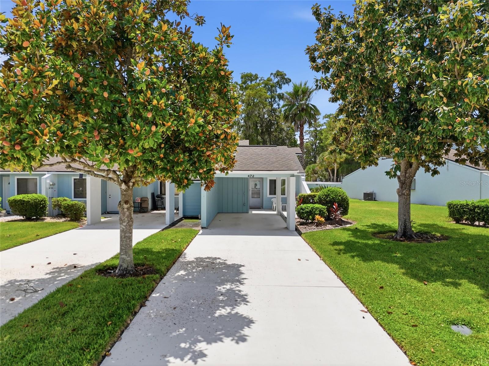 472 PRESTWICK PL