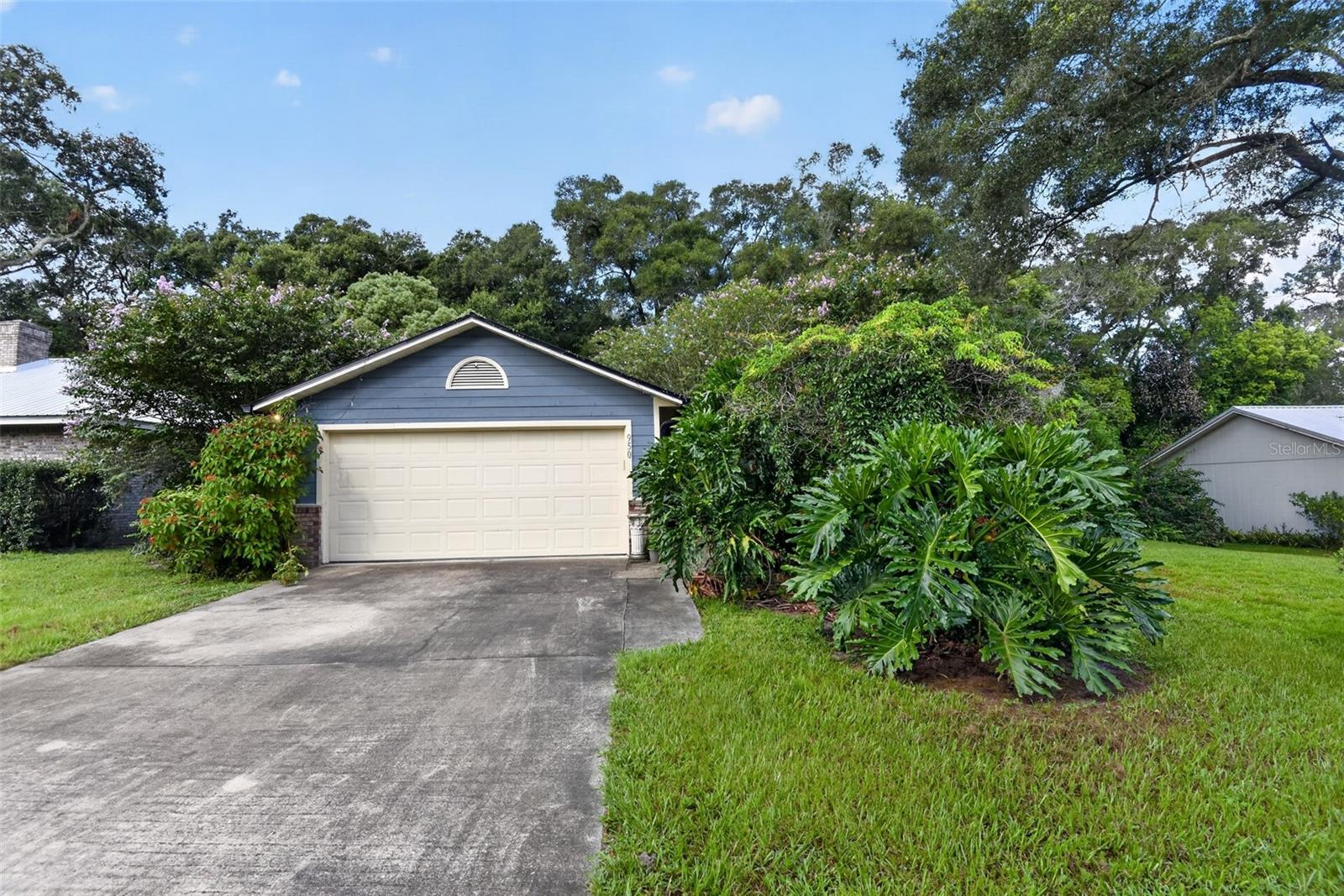 950 WOODSITE DR