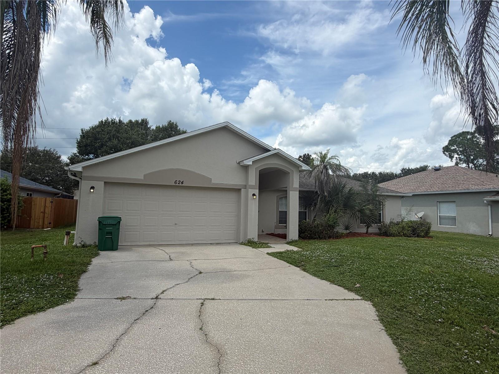 624 SHERIDAN WOODS DR