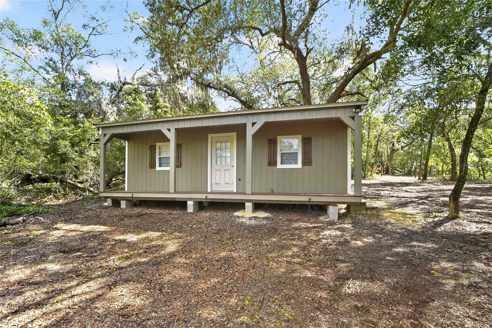129 VIOLA DR
