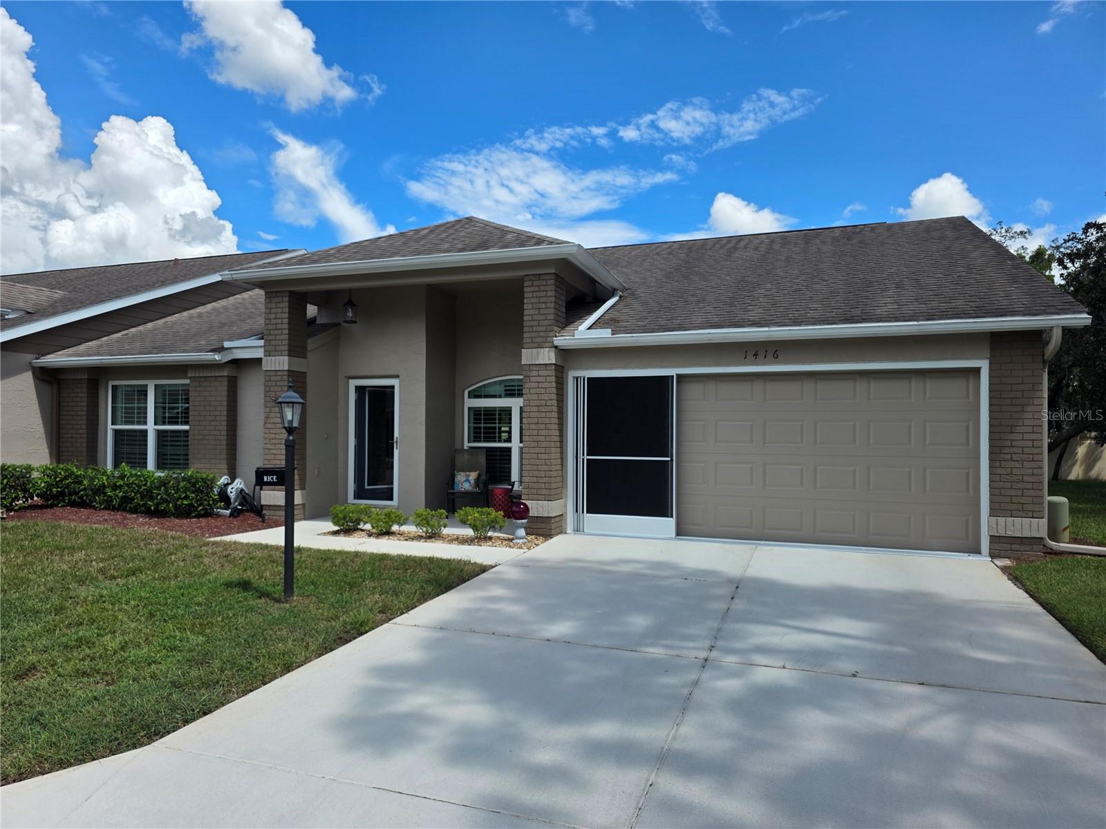 1416 PINEWOOD HILLS CT
