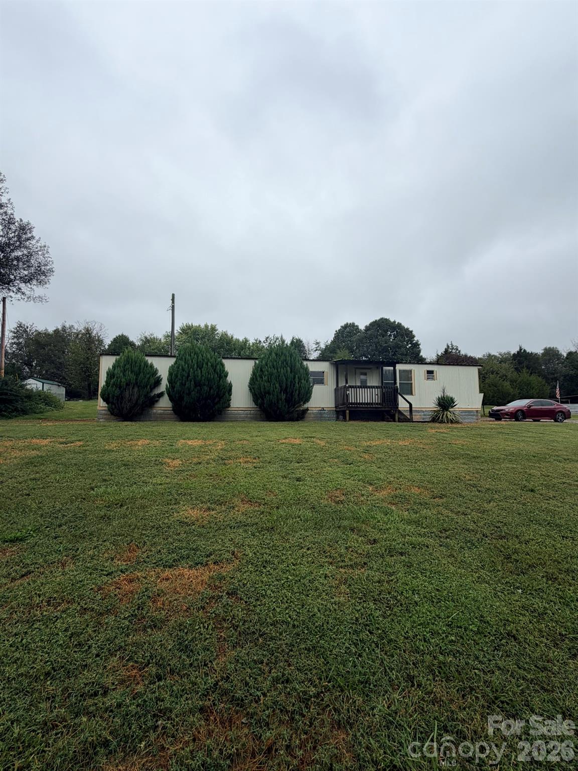 125 Deerfield Lane