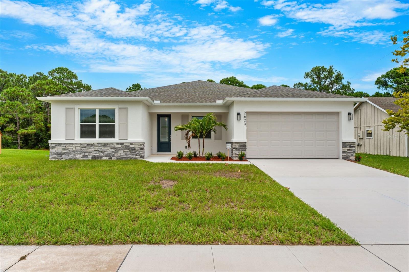 1860 E ST JAMES LOOP