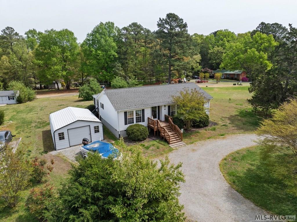 48 Longwood Drive, Bracey VA 23919