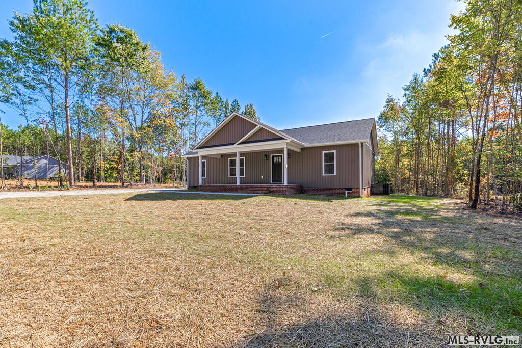 780 Country Lane, South Hill VA 23970
